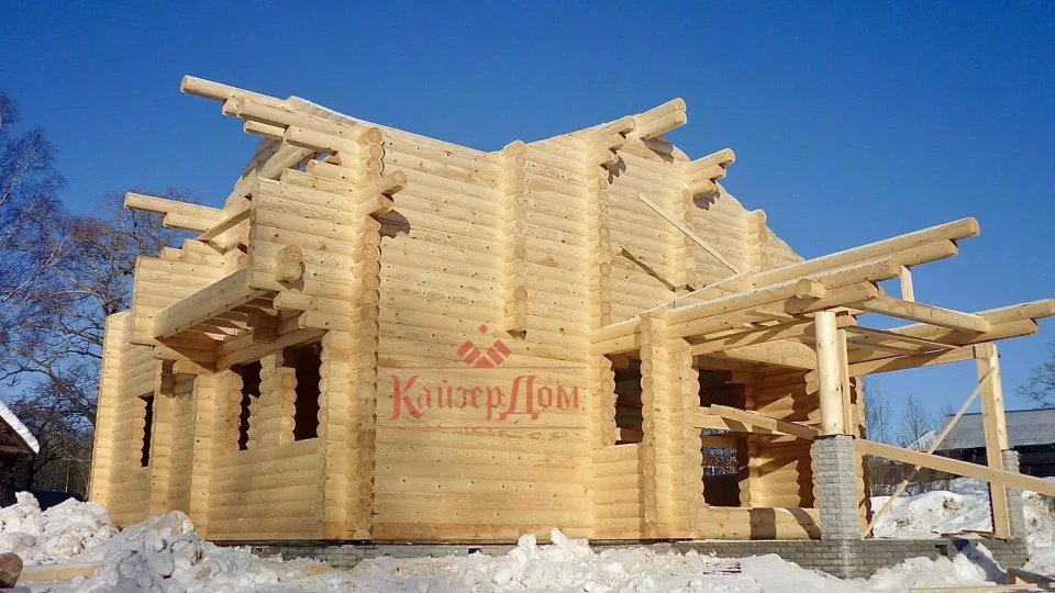Дом из оцилиндрованного бревна 230 м² в Ленинградской области — фотография 6