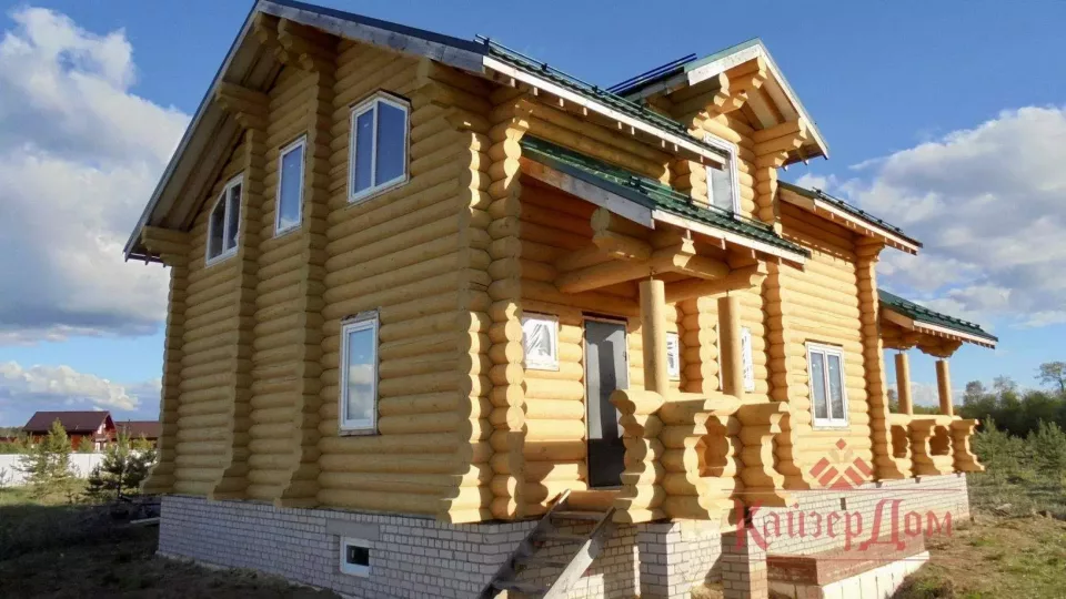 Дом из оцилиндрованного бревна 195 м² в Подмосковье — фотография 12