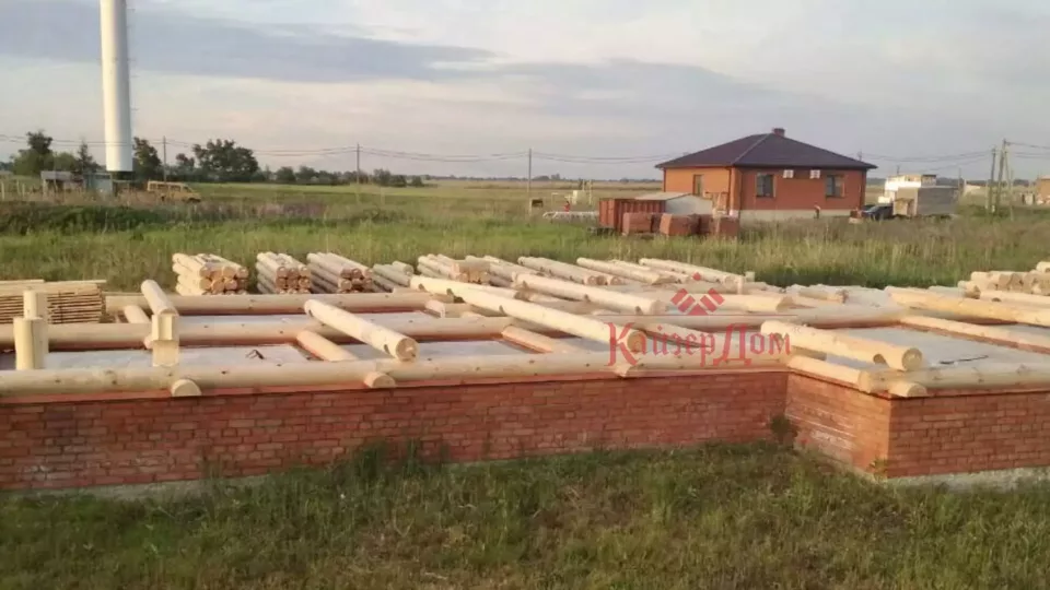 Дом из оцилиндрованного бревна 158 м² в Ростовской области — фотография 1