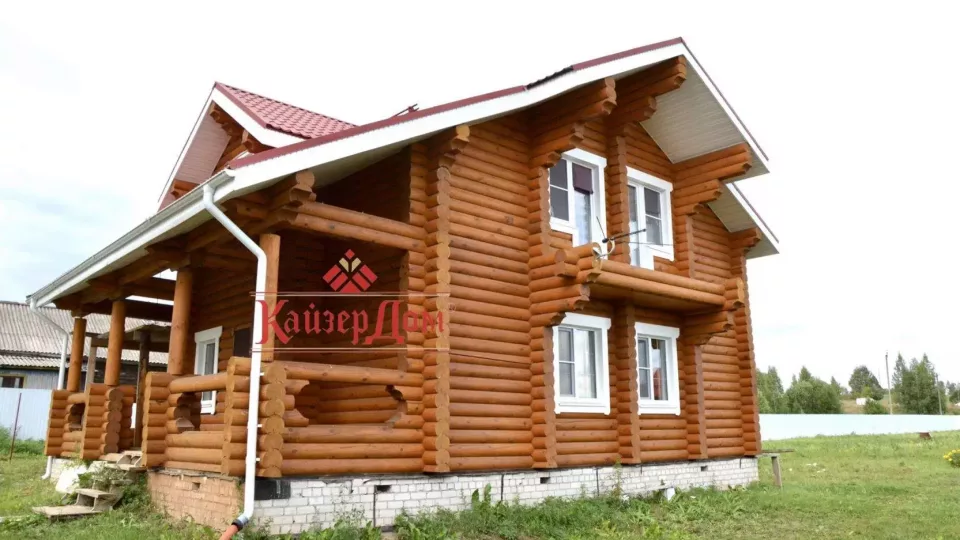 Коттедж из оцилиндрованного бревна 154 м² в Кирове — фотография 1