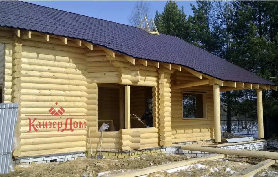 Дом из оцилиндрованного бревна «Охотничья романтика» 135 м² — фотография 2