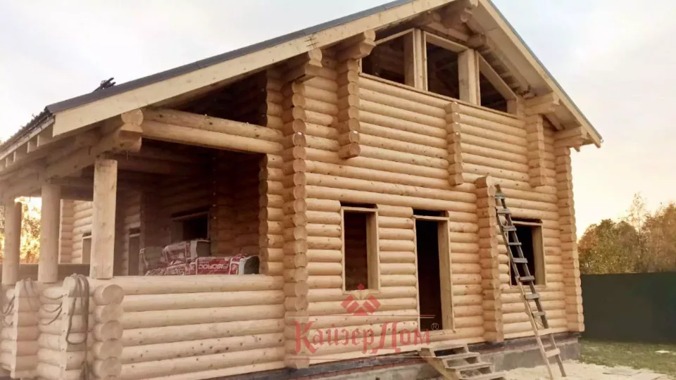 Дом из оцилиндрованного бревна 130 м² в Калужской области — фотография 1