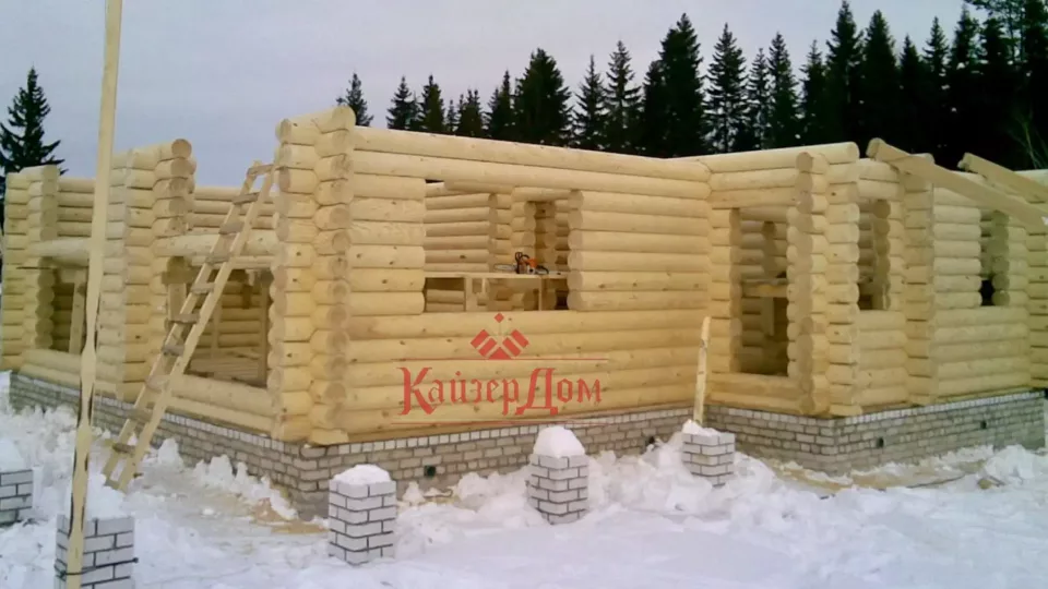 Дом из оцилиндрованного бревна с сауной 183 м² в Кировской области — фотография 6
