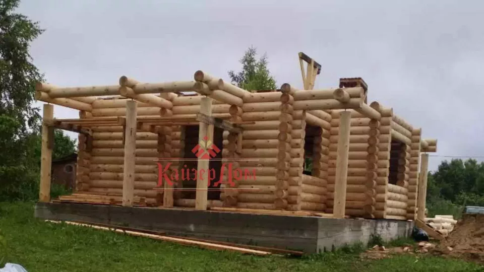 Коттедж из оцилиндрованного бревна 148 м² в Московской области — фотография 12