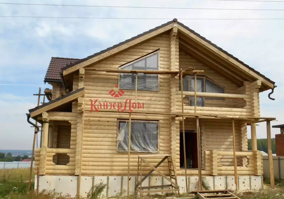 Дом с баней из оцилиндрованного бревна 165 м² в Татарстане — фотография 5